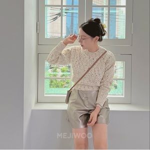 MEJIWOO Mix Berry Knit Top